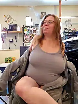 Snapshot of MsShelby40 chatting on 01/15/25, 05:26 MsShelby40 online show from 01/15/25, 05:26