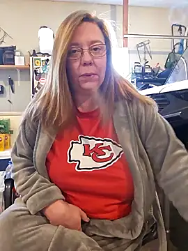 Snapshot of MsShelby40 chatting on 01/26/25, 06:16 MsShelby40 online show from 01/26/25, 06:16