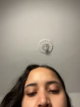 Snapshot of MollySanders___ chatting on 12/29/24, 02:52 MollySanders online show from 12/29/24, 02:52