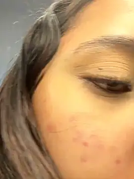 Snapshot of MollySanders___ chatting on 01/04/25, 12:27 MollySanders online show from 01/04/25, 12:27