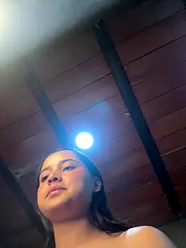 Snapshot of MollySanders___ chatting on 10/17/25, 11:29 MollySanders online show from 10/17/25, 11:29