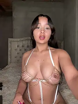 Snapshot of MollySanders___ chatting on 11/16/25, 10:26 MollySanders online show from 11/16/25, 10:26