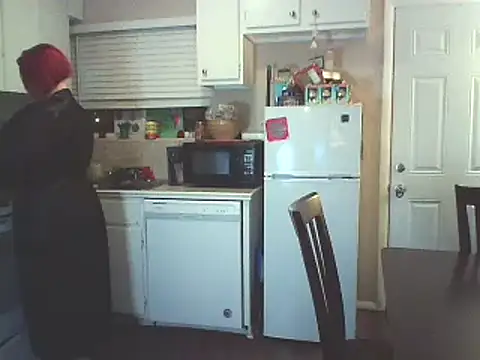 Snapshot of Big-Tits-McGee chatting on 12/13/24, 01:48 Big-Tits-McGee online show from 12/13/24, 01:48