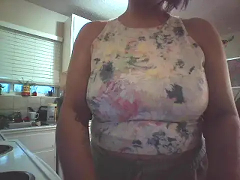 Snapshot of Big-Tits-McGee chatting on 02/05/25, 01:54 Big-Tits-McGee online show from 02/05/25, 01:54