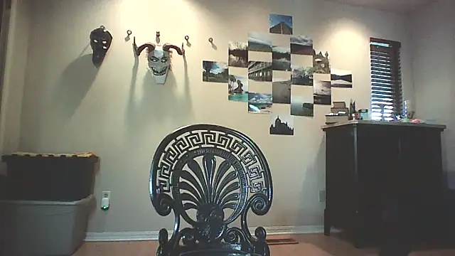 Snapshot of Big-Tits-McGee chatting on 10/21/25, 06:30 Big-Tits-McGee online show from 10/21/25, 06:30