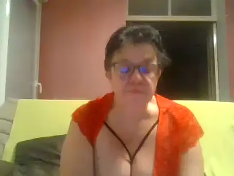 Snapshot of Vandeae44 chatting on 01/24/25, 07:39 Vandeae44 online show from 01/24/25, 07:39