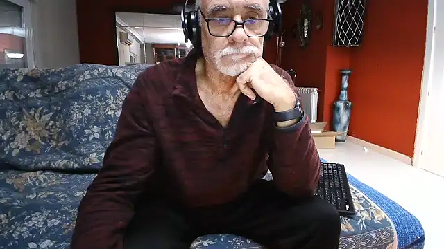 maduroguapo online show from 01/21/25, 10:19