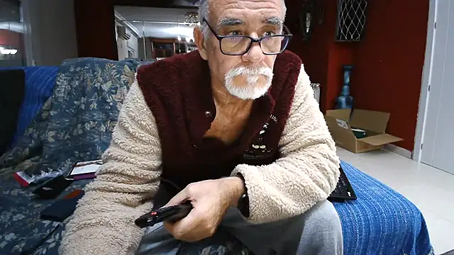 maduroguapo online show from 02/02/25, 10:17