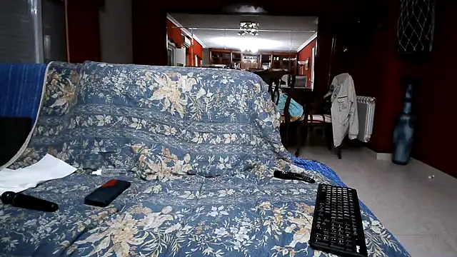 Snapshot of maduroguapo chatting on 11/05/25, 09:48 maduroguapo online show from 11/05/25, 09:48