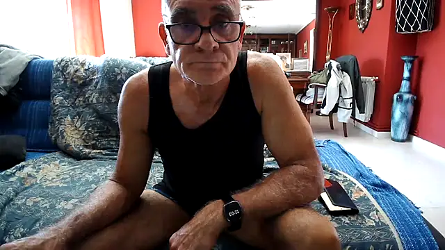Snapshot of maduroguapo chatting on 04/19/26, 10:03 maduroguapo online show from 04/19/26, 10:03