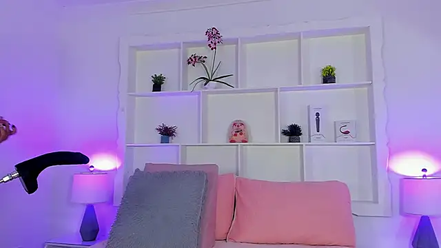 Snapshot of Jenifer_Diaz chatting on 04/13/26, 01:16 Jenifer Diaz online show from 04/13/26, 01:16