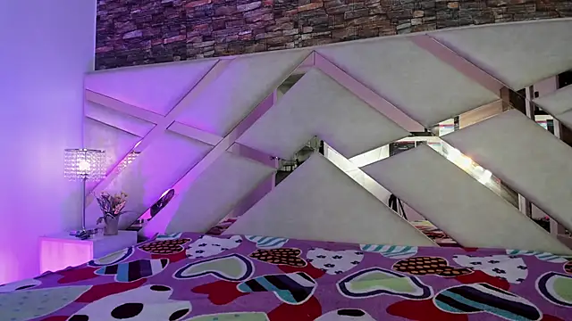 sophie pariss online show from 11/07/25, 09:48