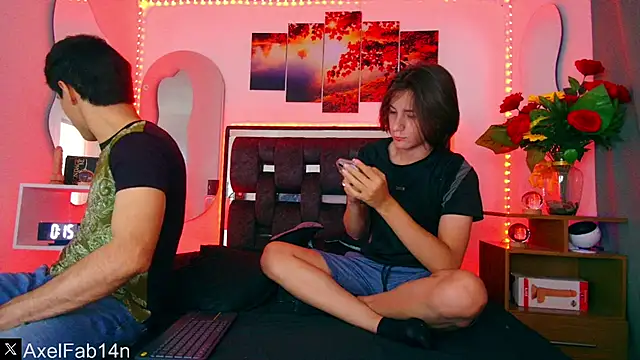 Snapshot of Alex_and_Fabian chatting on 01/31/25, 06:36 Alex and Fabian online show from 01/31/25, 06:36
