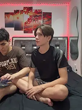 Alex and Fabian online show from 04/17/26, 02:36