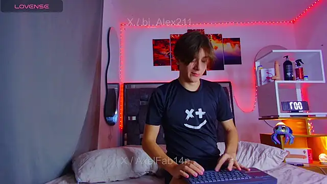 Snapshot of Alex_and_Fabian chatting on 07/14/26, 03:00 Alex and Fabian online show from 07/14/26, 03:00