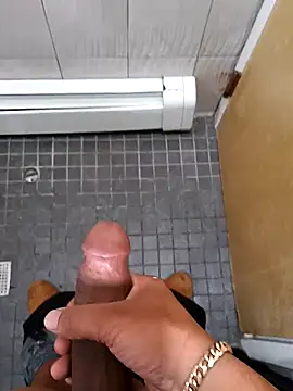 Snapshot of Goaboutyouway1 chatting on 11/09/25, 03:21 Goaboutyouway1 online show from 11/09/25, 03:21