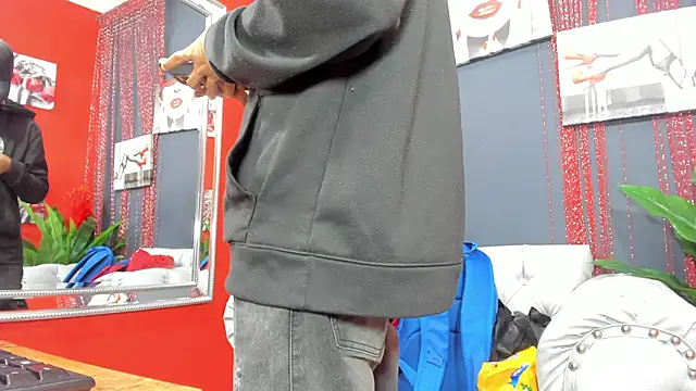 Snapshot of Hotkoljeixxx chatting on 03/08/25, 04:01 Hotkoljeixxx online show from 03/08/25, 04:01