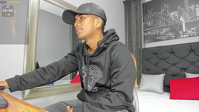 Snapshot of Hotkoljeixxx chatting on 03/15/25, 04:13 Hotkoljeixxx online show from 03/15/25, 04:13