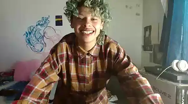 fenixmfx19 online show from 12/25/24, 09:22