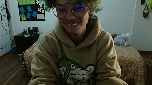 fenixmfx19 online show from 01/31/25, 04:25