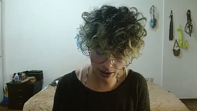 fenixmfx19 online show from 02/28/25, 12:10