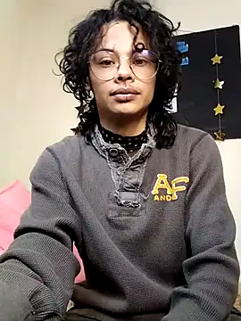 fenixmfx19 online show from 02/12/26, 01:11