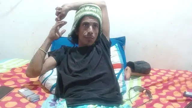 Snapshot of damian_bottom_bigcock chatting on 10/20/25, 11:49 damian bottom bigcock online show from 10/20/25, 11:49