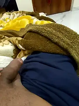 Snapshot of Sunnyoberoi01111 chatting on 01/30/25, 06:46 Sunnyoberoi01111 online show from 01/30/25, 06:46