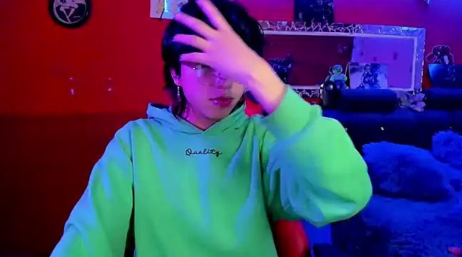 AnggelONfiree online show from 12/12/24, 07:52