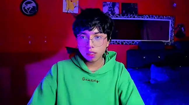 AnggelONfiree online show from 02/15/25, 09:49