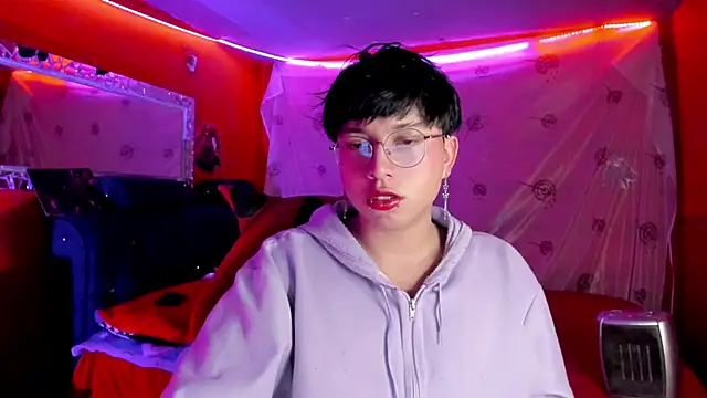 AnggelONfiree online show from 09/18/25, 05:53