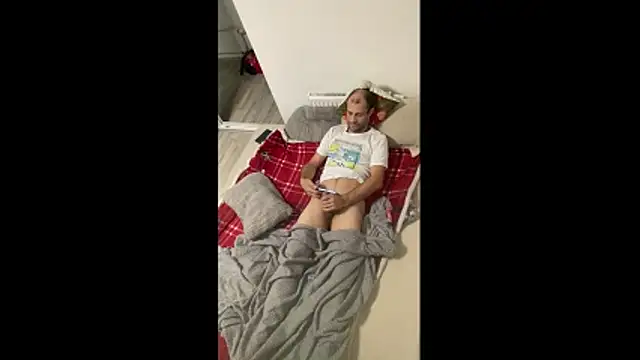 Zbochunec online show from 12/22/25, 06:43