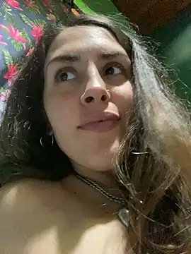 Snapshot of isadelasestrellas chatting on 03/20/25, 06:53 isadelasestrellas online show from 03/20/25, 06:53