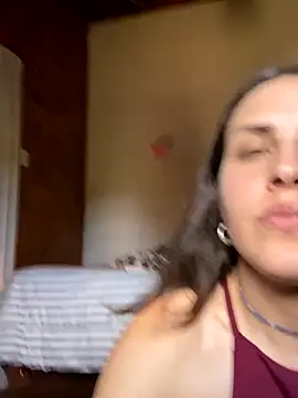 Snapshot of isadelasestrellas chatting on 11/21/25, 05:55 isadelasestrellas online show from 11/21/25, 05:55