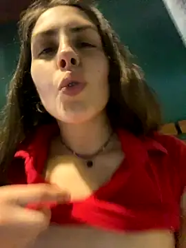 Snapshot of isadelasestrellas chatting on 12/04/25, 08:39 isadelasestrellas online show from 12/04/25, 08:39