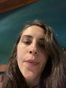 Snapshot of isadelasestrellas chatting on 04/16/26, 06:09 isadelasestrellas online show from 04/16/26, 06:09