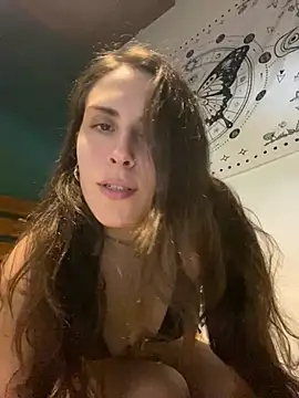 Snapshot of isadelasestrellas chatting on 04/23/26, 08:11 isadelasestrellas online show from 04/23/26, 08:11