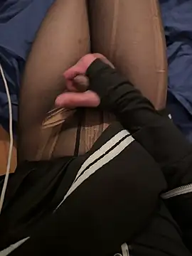 Snapshot of egirl711 chatting on 01/24/25, 03:32 egirl711 online show from 01/24/25, 03:32