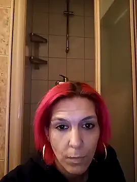 Snapshot of Geilesie32 chatting on 01/07/25, 05:31 Geilesie32 online show from 01/07/25, 05:31