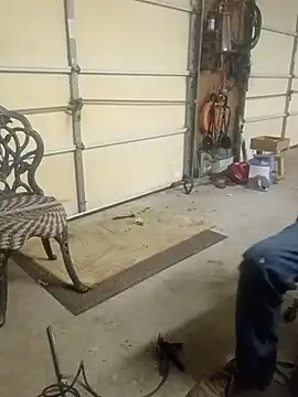 Snapshot of dcrick978 chatting on 11/12/25, 02:45 dcrick978 online show from 11/12/25, 02:45