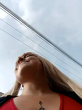 madelaine- online show from 02/04/25, 08:49