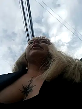 madelaine- online show from 03/20/25, 10:07