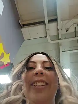 madelaine- online show from 09/24/25, 10:02