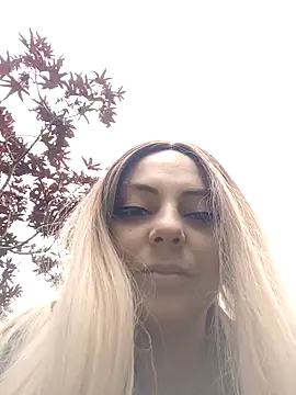 madelaine- online show from 10/05/25, 06:28