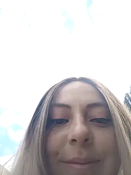 madelaine- online show from 10/07/25, 08:28