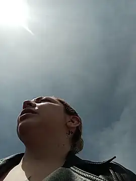 madelaine- online show from 02/04/26, 05:30