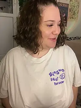 Snapshot of DaisyBooom chatting on 12/22/24, 06:59 DaisyBooom online show from 12/22/24, 06:59