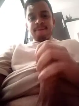 Snapshot of tony_landri chatting on 03/22/26, 07:50 tony landri online show from 03/22/26, 07:50