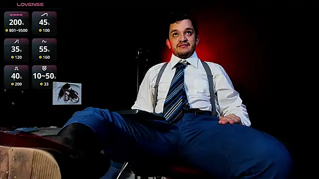 Snapshot of tony_landri chatting on 04/15/26, 03:46 tony landri online show from 04/15/26, 03:46