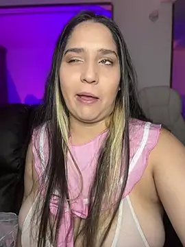 Snapshot of valentina_jonnes1 chatting on 03/16/25, 10:00 valentina jonnes1 online show from 03/16/25, 10:00